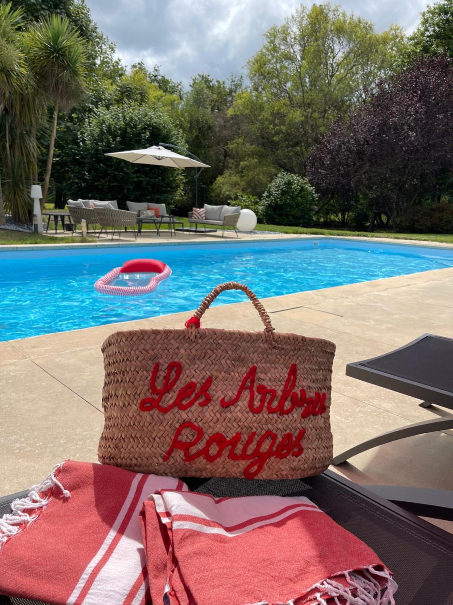 Les Arbres Rouges Bed & Breakfast Suce-sur-Erdre Exterior photo