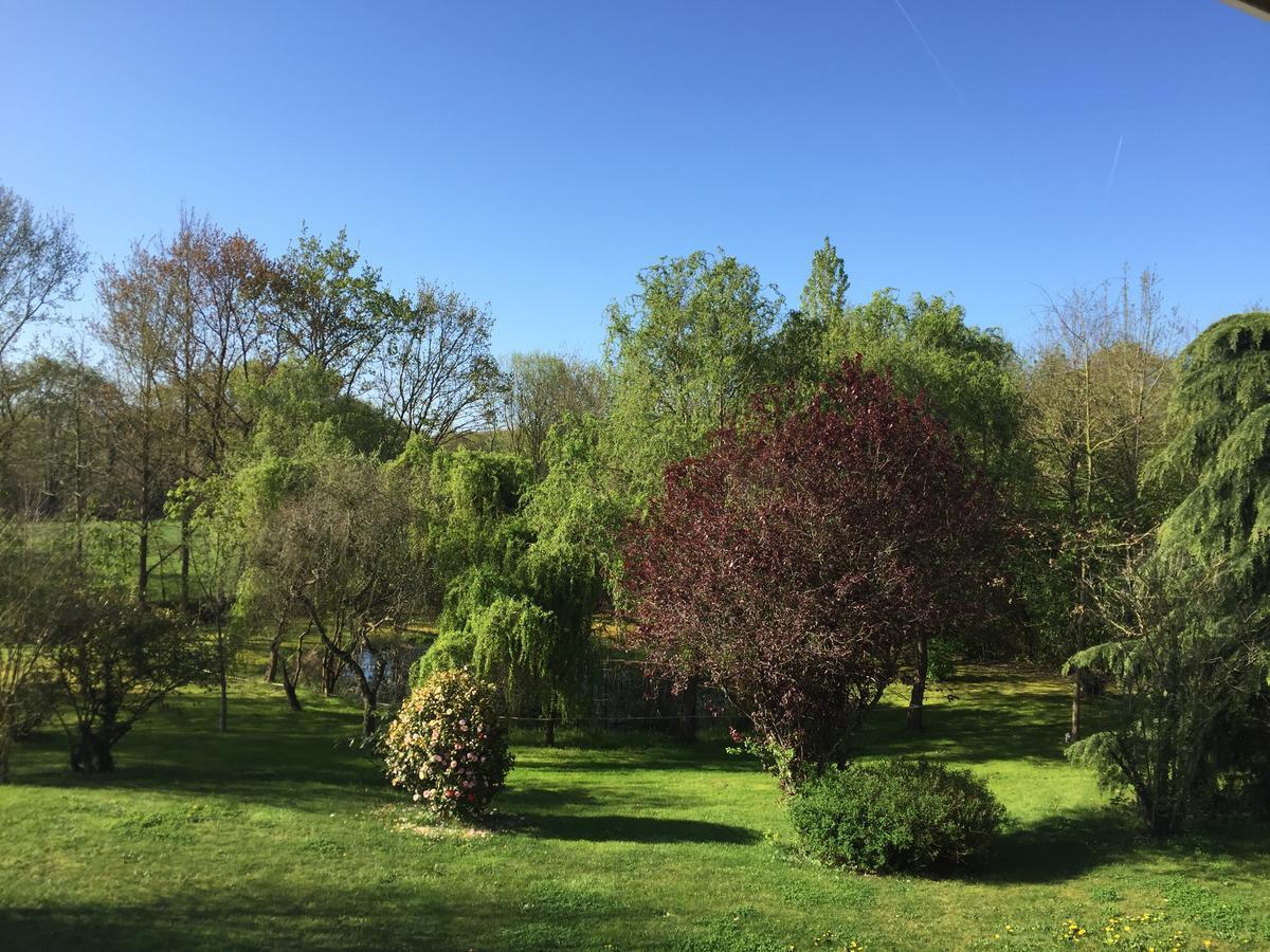Les Arbres Rouges Bed & Breakfast Suce-sur-Erdre Exterior photo