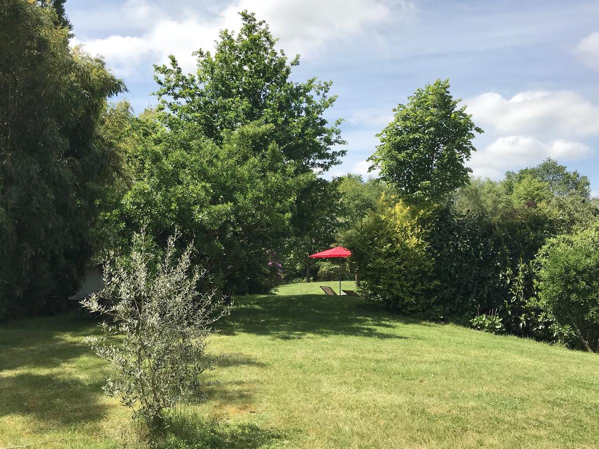 Les Arbres Rouges Bed & Breakfast Suce-sur-Erdre Exterior photo